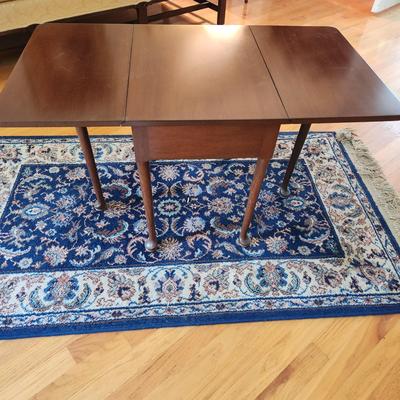 Biggs Drop Leaf Coffee Table And Rug