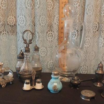 Ls1207 mixed lot of victorian and vintage table bar accessories
