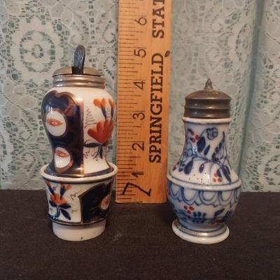 LS1214_Antique Porcelain Mustard Pot and Muffineer – Imari & Delft Style – Set of 2.