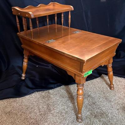 BA476 Baumritter Solid Maple End Table With Storage