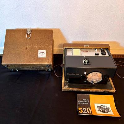 BA461 Kodak Cavalcade 520 slide projector