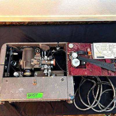 BA487 Vintage Bell & Howell Filmosound 179 16mm Projector 