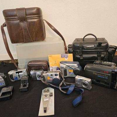 BA445 Digital Camera And Camcorder Lot 3 Cases 