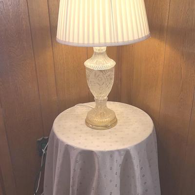 BA465 Table And Lamp