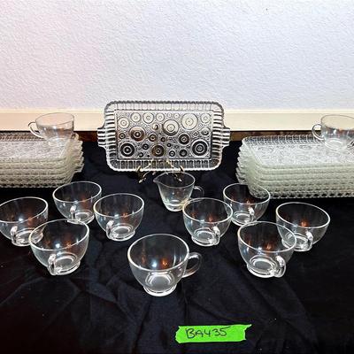 BA435 50s Anchor Hocking Serve Snack 8 Piece Set Colonial Lady Mid Century Vintage