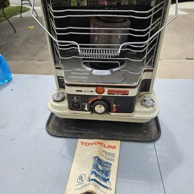 BA546 Toyokuni Kerosene Heater with Manual

