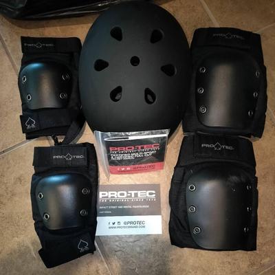Protec XL Cycling Helmet + Set Of Knee And Elbow Pads