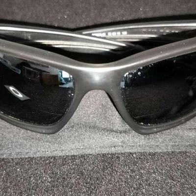 Oakley OO9236-06 Valve Black Lenses Men's Sunglasses