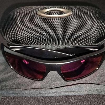 Oakley 03-473 Gascan Polarized Lenses Men's Sunglasses With Case