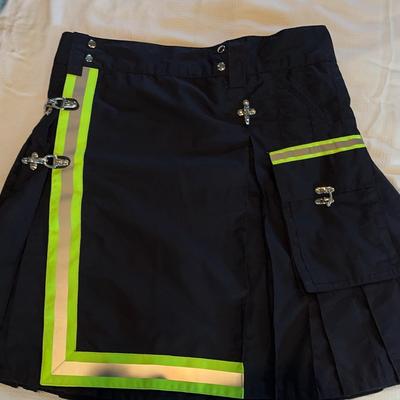 Men’s Scottish Firefighters Black Utility Kilt