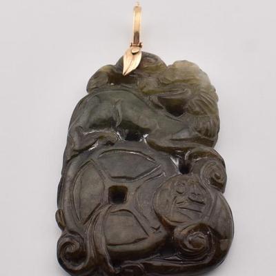 14k Yellow Gold Vintage/ Antique Chinese Carved Jade Qilin Token Pendant