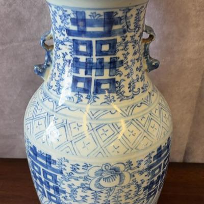 Antique Chinese 19th Century Blue & White Porcelain Vase