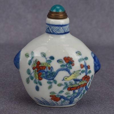 Chinese Floral Porcelain Snuff Bottle