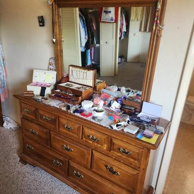 Sale Photo Thumbnail #26