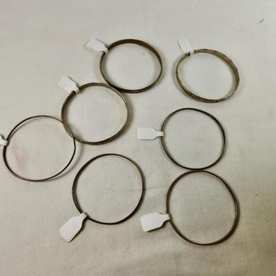 Bracelets 