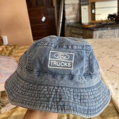 Ford hat 