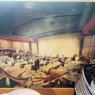 Old pics of Vegas showroom 