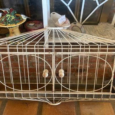 Metal wall piece for plants 