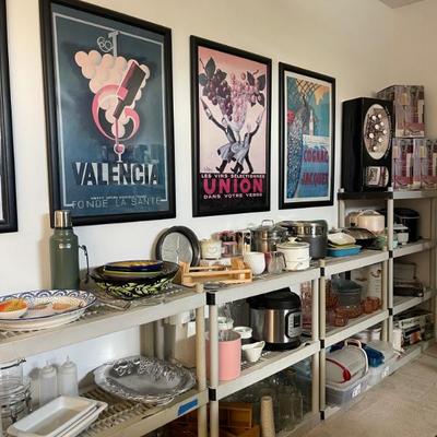 Sale Photo Thumbnail #15: Kitchen galore ! 