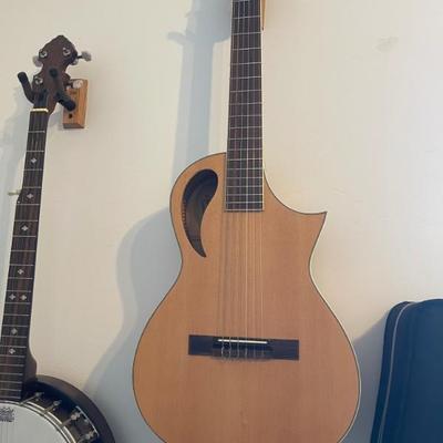 Sale Photo Thumbnail #50: Guitar 