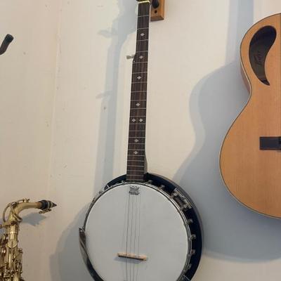 Sale Photo Thumbnail #45: Banjo 