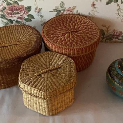 Sweet grass Baskets & Hand Painted Treenware
