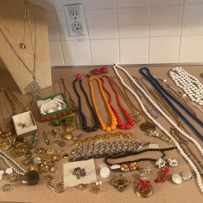 Costume Jewelry Lot #5