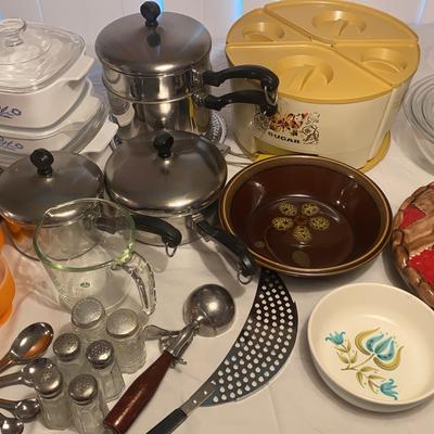 Mid Century Kitchen Classics: Corning, Pyrex, Etc