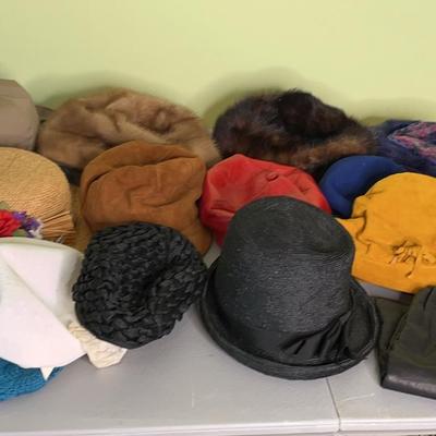Large Selection Of Hats Including 2 Fur Lot 1