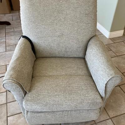 LAZBOYPower Lift Recliner