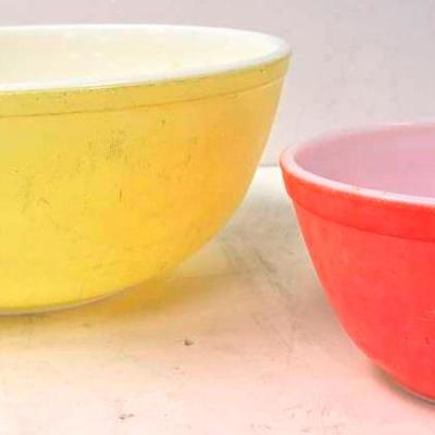 Vintage "Pyrex" Mixing Bowls