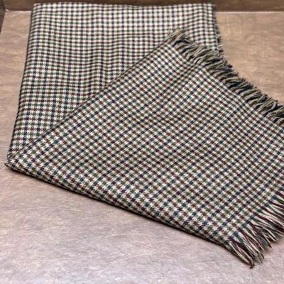 “Merino Club Check Scarf” 
