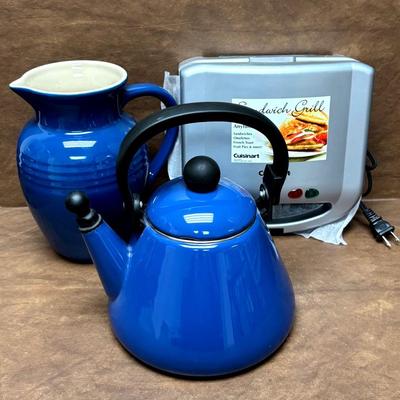 “Le Creuset” Set and “Cuisinart” Sandwich Grill 
