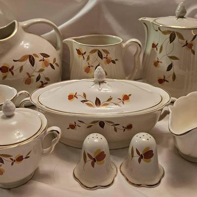 Jewel Tea Autumn Leaf Pieces #1