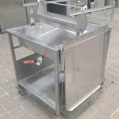 https://auctions4america.proxibid.com/Auctions-4-America/Large-Scale-Donut-Production-Bakery-Facility/event-catalog/282875