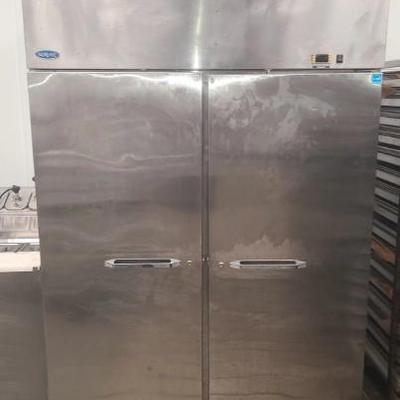 https://auctions4america.proxibid.com/Auctions-4-America/Large-Scale-Donut-Production-Bakery-Facility/event-catalog/282875