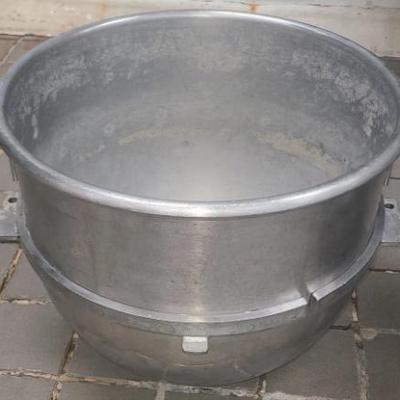 https://auctions4america.proxibid.com/Auctions-4-America/Large-Scale-Donut-Production-Bakery-Facility/event-catalog/282875