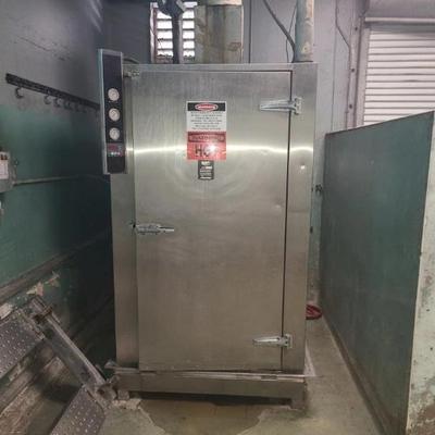 https://auctions4america.proxibid.com/Auctions-4-America/Large-Scale-Donut-Production-Bakery-Facility/event-catalog/282875