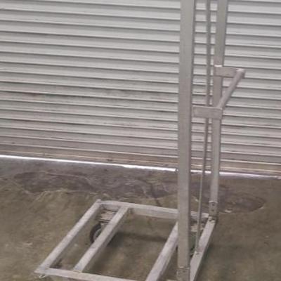 https://auctions4america.proxibid.com/Auctions-4-America/Large-Scale-Donut-Production-Bakery-Facility/event-catalog/282875