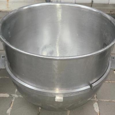https://auctions4america.proxibid.com/Auctions-4-America/Large-Scale-Donut-Production-Bakery-Facility/event-catalog/282875