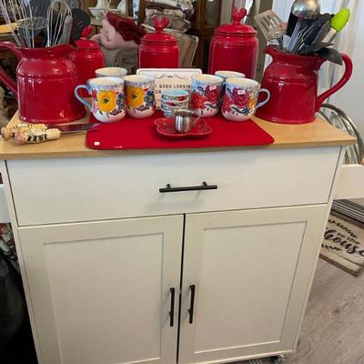 Kitchen island 