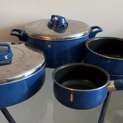 Assortment of T-Fal Blue Pots & Pans