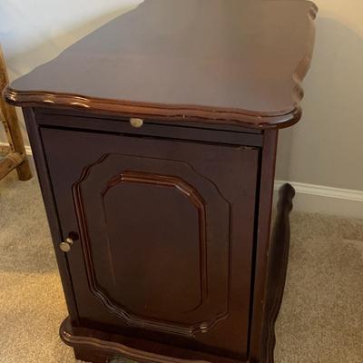 Dark Wood End Table 