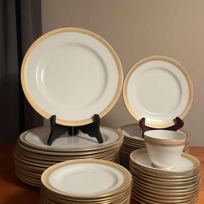 Spode China In “Countess” Pattern