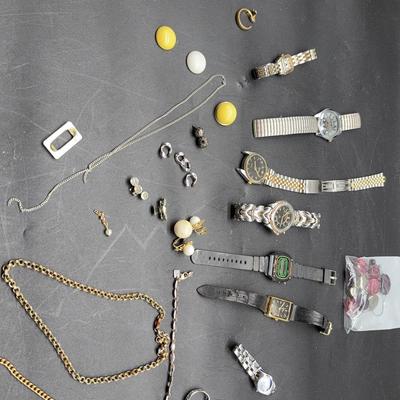 BA397 Broken Pieces Of Jewelry 