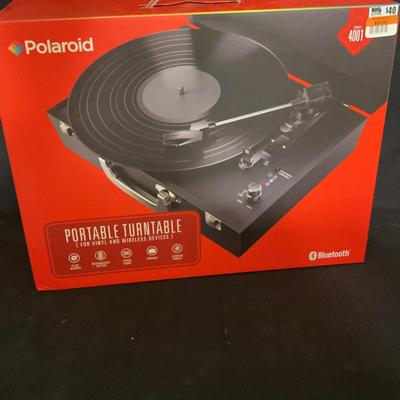 BA385 Portable Turntable With Records!!