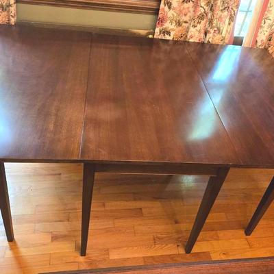 Vintage Drop Leaf Gate Leg Dining Table 