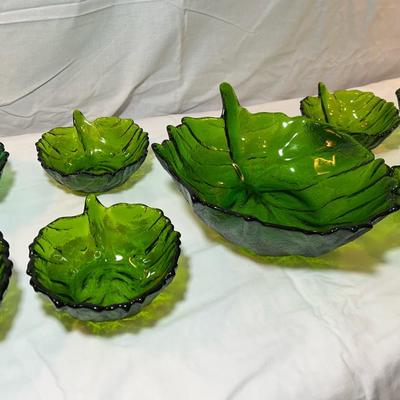 Green Leaf Fruit / Salad Bowl With 8 Matching Individual Serving Bowls 