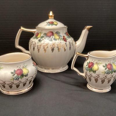 Vintage Sadler English Tea Set 