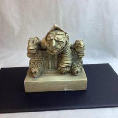 Resin gargoyl